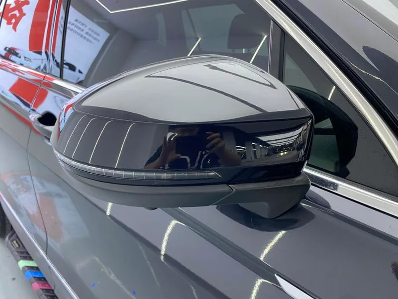 Volkswagen Tiguan L 2020 330TSI Automatic two-wheel drive panoramic comfort version China V interior photo 16 Volkswagen Tiguan L 2020 330TSI Automatic two-wheel drive panoramic comfort version China V interior photo 16