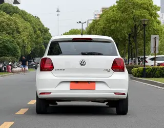 Volkswagen Polo 2016 1.6L Automatic Comfort Type exterior photo 6 Volkswagen Polo 2016 1.6L Automatic Comfort Type exterior photo 6