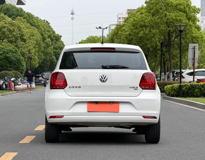 Volkswagen Polo 2016 1.6L Automatic Comfort Type exterior photo 6 Volkswagen Polo 2016 1.6L Automatic Comfort Type exterior photo 6
