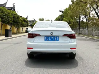 Volkswagen Sagitar 2021 280TSI DSG 30 Anniversary Edition interior photo 8 Volkswagen Sagitar 2021 280TSI DSG 30 Anniversary Edition interior photo 8