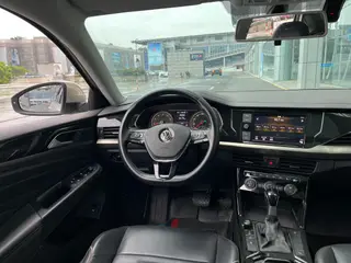 Volkswagen Passat 2019 330TSI Elite Edition Country VI interior photo 13 Volkswagen Passat 2019 330TSI Elite Edition Country VI interior photo 13