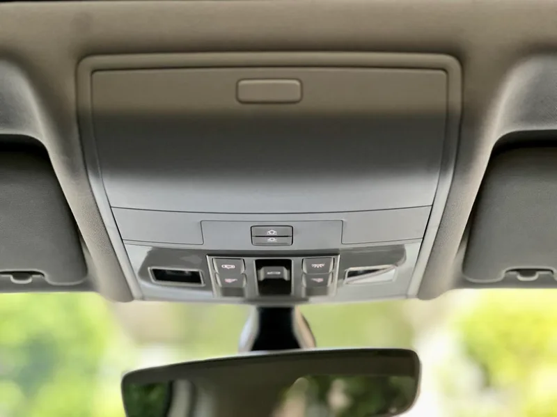 Volkswagen Tiguan L 2021 330TSI Automatic two-wheel drive R-Line Enjoy more version interior photo 15 Volkswagen Tiguan L 2021 330TSI Automatic two-wheel drive R-Line Enjoy more version interior photo 15