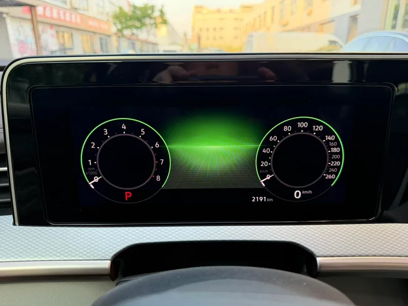 Volkswagen Tavendor 2023 380TSI Four-wheel drive R-Line Cruise Edition interior photo 17 Volkswagen Tavendor 2023 380TSI Four-wheel drive R-Line Cruise Edition interior photo 17