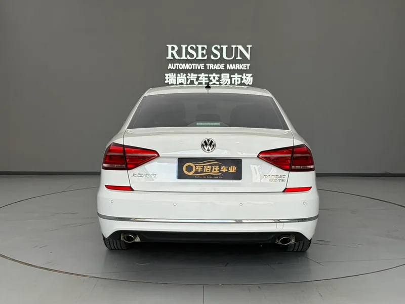 Volkswagen Passat 2016 330TSI DSG Honor Edition exterior photo 5