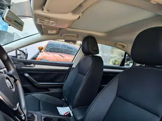 Volkswagen Lamando 2017 230TSI DSG Fashion Edition interior photo 8