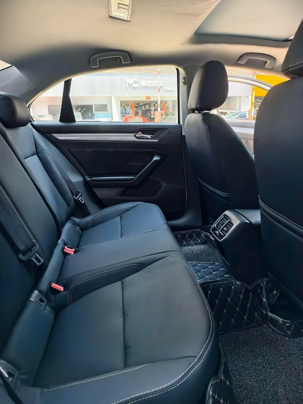 Volkswagen Lamando 2017 230TSI DSG Fashion Edition interior photo 11