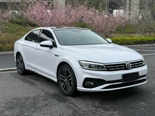 Volkswagen Lamando 2019 280TSI DSG Comfort Edition Country VI exterior photo 3 Volkswagen Lamando 2019 280TSI DSG Comfort Edition Country VI exterior photo 3