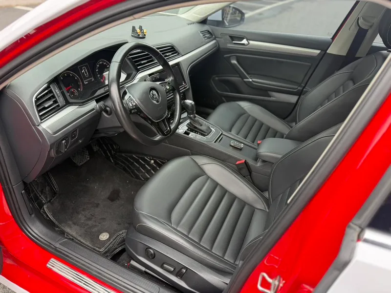 Volkswagen Lamando 2019 280TSI DSG Comfort Edition Country VI interior photo 10 Volkswagen Lamando 2019 280TSI DSG Comfort Edition Country VI interior photo 10
