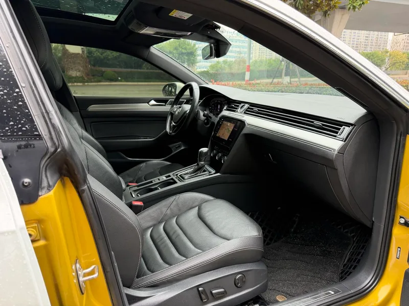 Volkswagen CC 2019 380TSI Charm Yan Edition China V interior photo 13 Volkswagen CC 2019 380TSI Charm Yan Edition China V interior photo 13