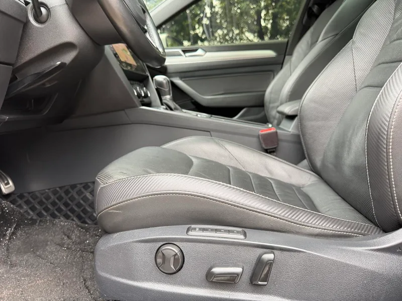 Volkswagen CC 2019 380TSI Charm Yan Edition China V interior photo 18 Volkswagen CC 2019 380TSI Charm Yan Edition China V interior photo 18