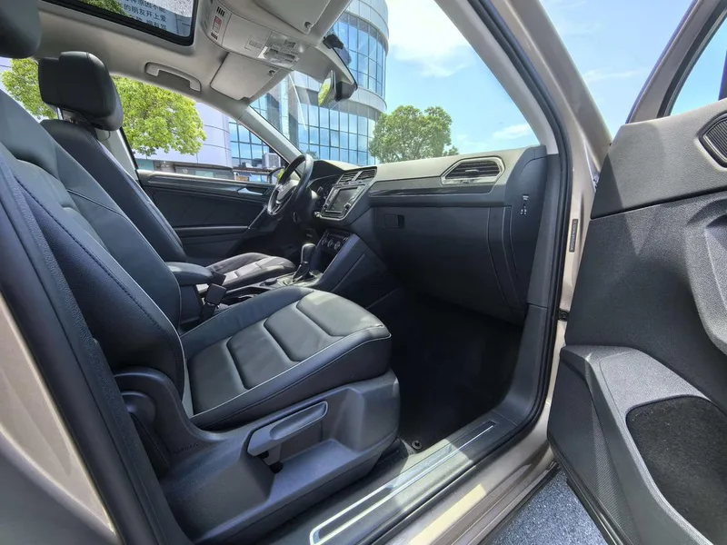 Volkswagen Tiguan 2017 330TSI Four-wheel drive Chuangrui type interior photo 10 Volkswagen Tiguan 2017 330TSI Four-wheel drive Chuangrui type interior photo 10