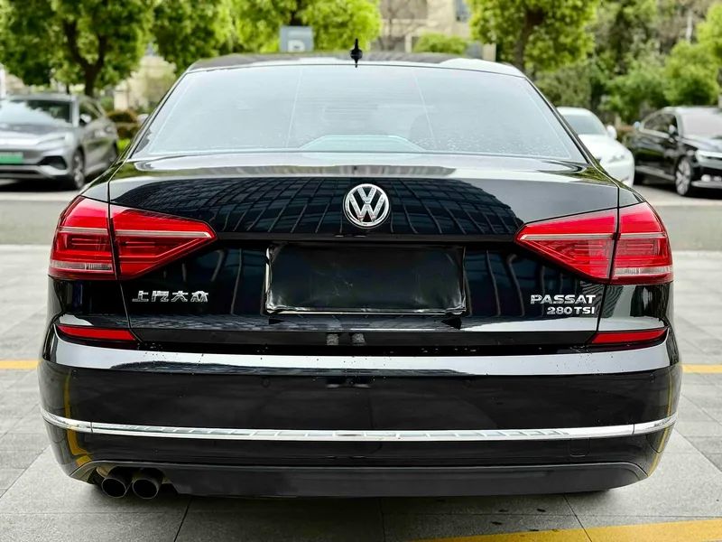 Volkswagen Passat 2017 280TSI DSG Honor Edition exterior photo 4 Volkswagen Passat 2017 280TSI DSG Honor Edition exterior photo 4