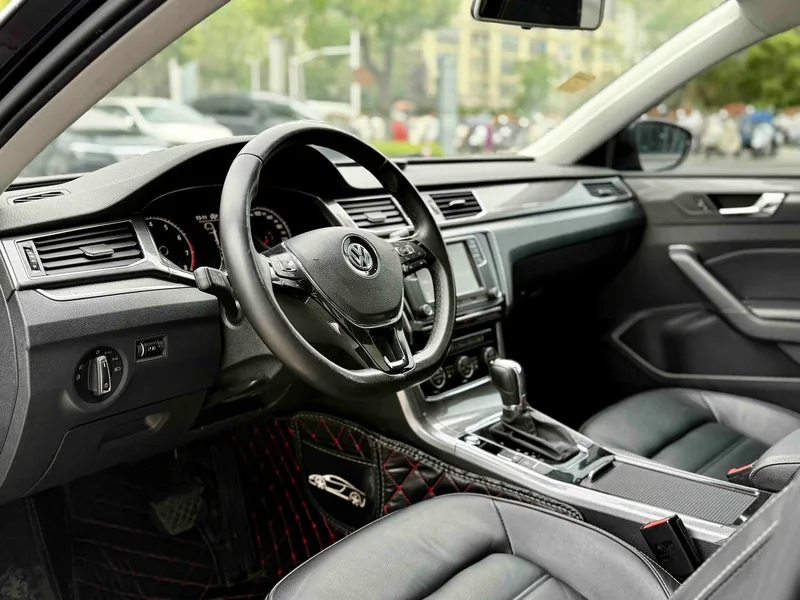 Volkswagen Passat 2017 280TSI DSG Honor Edition interior photo 7 Volkswagen Passat 2017 280TSI DSG Honor Edition interior photo 7