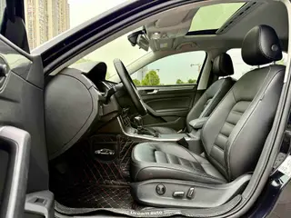 Volkswagen Passat 2017 280TSI DSG Honor Edition interior photo 8 Volkswagen Passat 2017 280TSI DSG Honor Edition interior photo 8