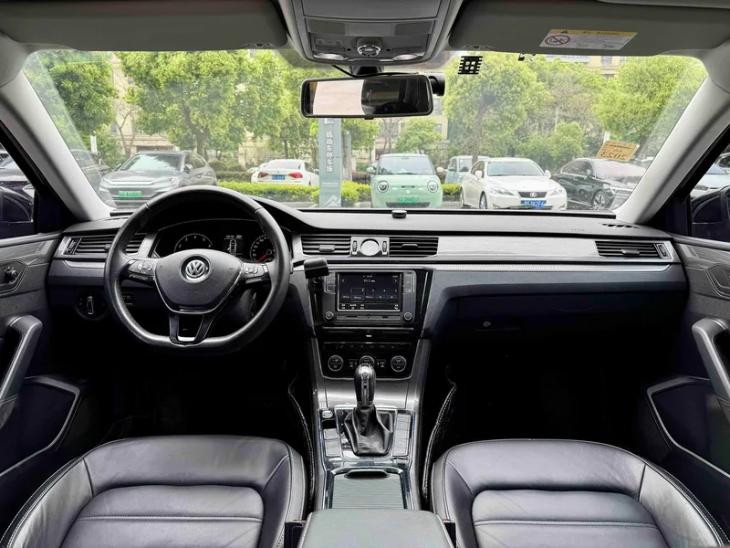 Volkswagen Passat 2017 280TSI DSG Honor Edition interior photo 12 Volkswagen Passat 2017 280TSI DSG Honor Edition interior photo 12