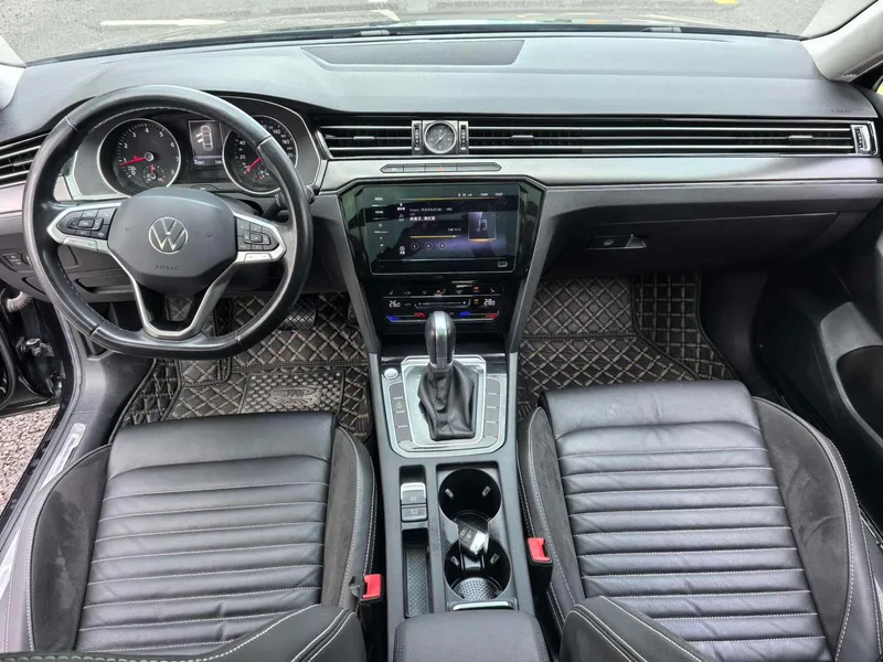 Volkswagen Magotan 2021 330TSI DSG 30 Édition anniversaire intérieur photo 6 Volkswagen Magotan 2021 330TSI DSG 30 Édition anniversaire intérieur photo 6