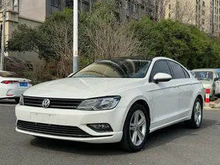 Volkswagen Lamando 2018 280TSI DSG Comfort Edition exterior photo 1 Volkswagen Lamando 2018 280TSI DSG Comfort Edition exterior photo 1