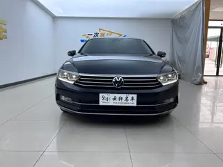 Volkswagen Magotan 2019 330TSI DSG Luxury type China V exterior photo 2 Volkswagen Magotan 2019 330TSI DSG Luxury type China V exterior photo 2