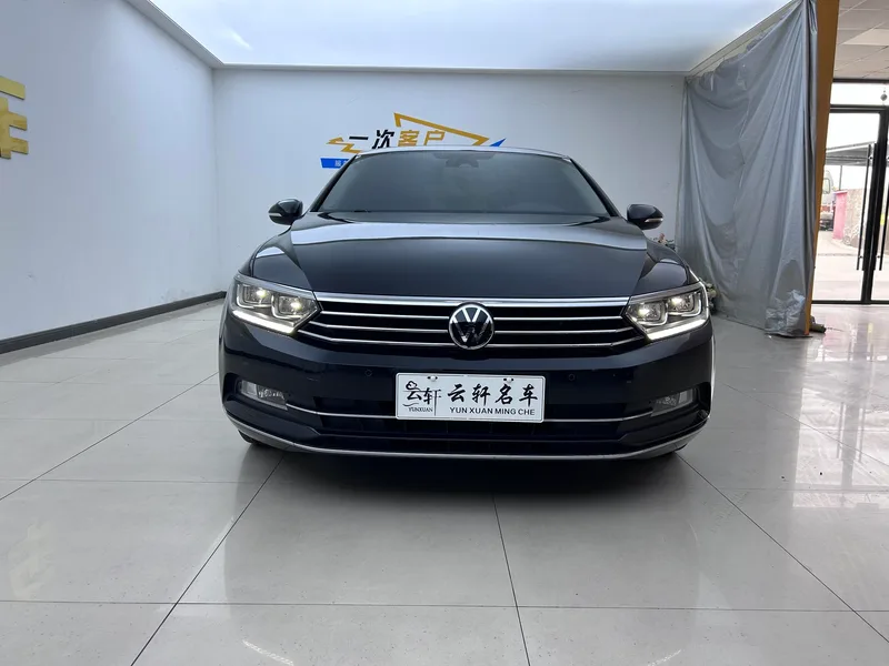 Volkswagen Magotan 2019 330TSI DSG Luxury type China V exterior photo 2 Volkswagen Magotan 2019 330TSI DSG Luxury type China V exterior photo 2