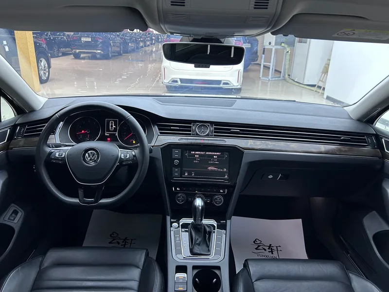 Volkswagen Magotan 2019 330TSI DSG Luxury type China V exterior photo 4 Volkswagen Magotan 2019 330TSI DSG Luxury type China V exterior photo 4