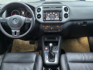 Volkswagen Tiguan 2016 300TSI Automatic four-wheel drive deluxe edition interior photo 13 Volkswagen Tiguan 2016 300TSI Automatic four-wheel drive deluxe edition interior photo 13