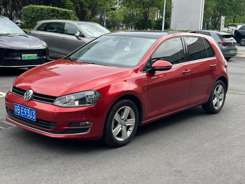 Volkswagen Golf 2014 1.4TSI Automatic Comfort Type exterior photo 1 Volkswagen Golf 2014 1.4TSI Automatic Comfort Type exterior photo 1