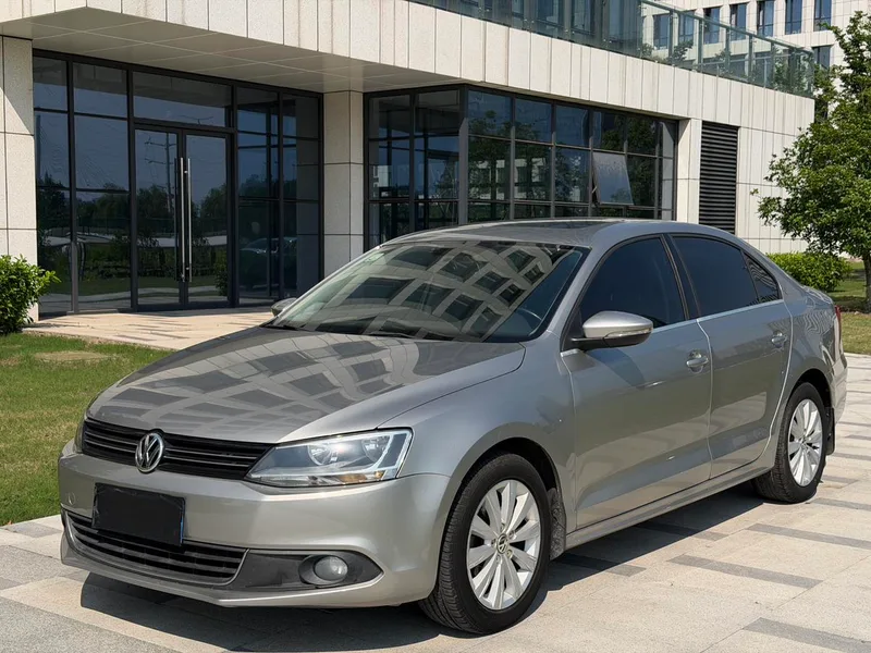 Volkswagen Sagitar 2015 1.6L Automatic Comfort Type exterior photo 1 Volkswagen Sagitar 2015 1.6L Automatic Comfort Type exterior photo 1