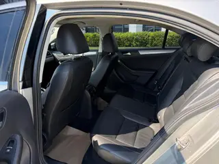 Volkswagen Sagitar 2015 1.6L Automatic Comfort Type exterior photo 10 Volkswagen Sagitar 2015 1.6L Automatic Comfort Type exterior photo 10
