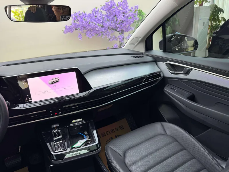 Volkswagen Talagon 2024 380TSI Four-wheel drive luxury version Pro 6 seat interior photo 17 Volkswagen Talagon 2024 380TSI Four-wheel drive luxury version Pro 6 seat interior photo 17