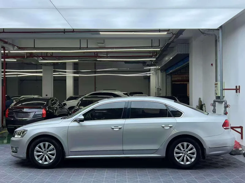 Volkswagen Passat 2011 1.8TSI Auto Honor Edition exterior photo 3