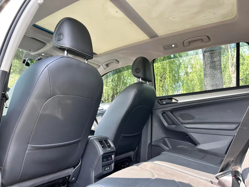 Volkswagen Tiguan L 2017 330TSI Automatic Two-Drive Deluxe Edition exterior photo 8 Volkswagen Tiguan L 2017 330TSI Automatic Two-Drive Deluxe Edition exterior photo 8