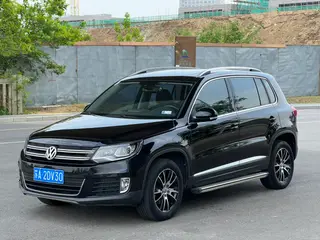 Volkswagen Tiguan 2015 1.8TSI Automatic two-drive luxury type exterior photo 1 Volkswagen Tiguan 2015 1.8TSI Automatic two-drive luxury type exterior photo 1