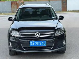 Volkswagen Tiguan 2015 1.8TSI Automatic two-drive luxury type exterior photo 2 Volkswagen Tiguan 2015 1.8TSI Automatic two-drive luxury type exterior photo 2