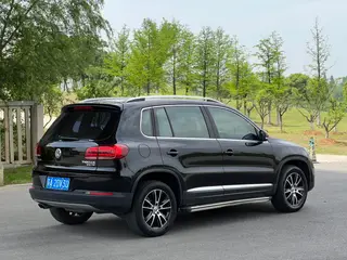 Volkswagen Tiguan 2015 1.8TSI Automatic two-drive luxury type exterior photo 5 Volkswagen Tiguan 2015 1.8TSI Automatic two-drive luxury type exterior photo 5