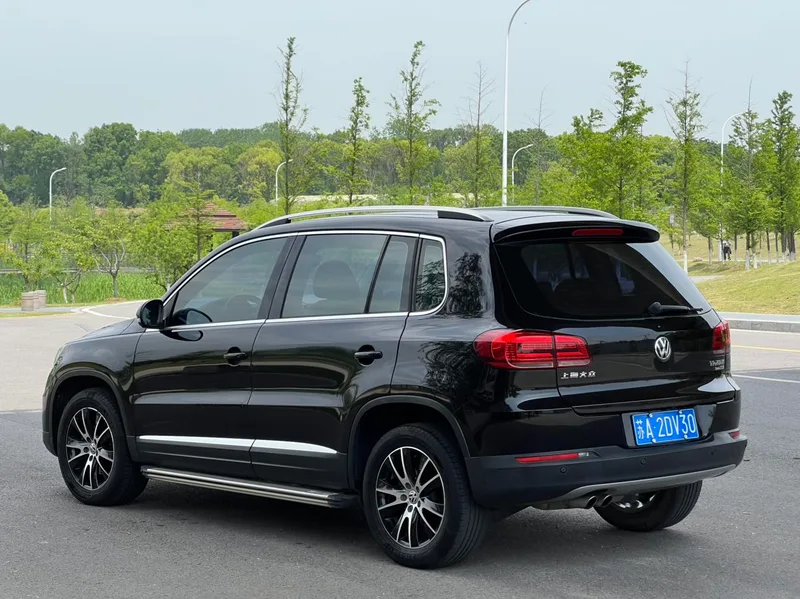 Volkswagen Tiguan 2015 1.8TSI Automatic two-drive luxury type exterior photo 7 Volkswagen Tiguan 2015 1.8TSI Automatic two-drive luxury type exterior photo 7