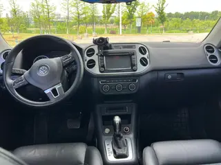 Volkswagen Tiguan 2015 1.8TSI Automatic two-drive luxury type interior photo 9 Volkswagen Tiguan 2015 1.8TSI Automatic two-drive luxury type interior photo 9