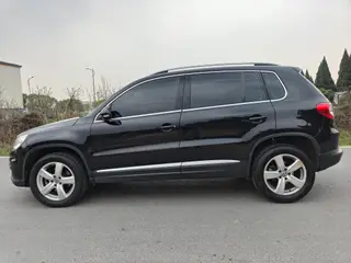 Volkswagen Tiguan 2013 1.8TSI Automatic four-wheel drive comfort version exterior photo 3 Volkswagen Tiguan 2013 1.8TSI Automatic four-wheel drive comfort version exterior photo 3