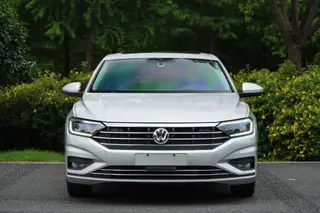 Volkswagen Sagitar 2019 280TSI DSG Comfortable Country VI exterior photo 2 Volkswagen Sagitar 2019 280TSI DSG Comfortable Country VI exterior photo 2