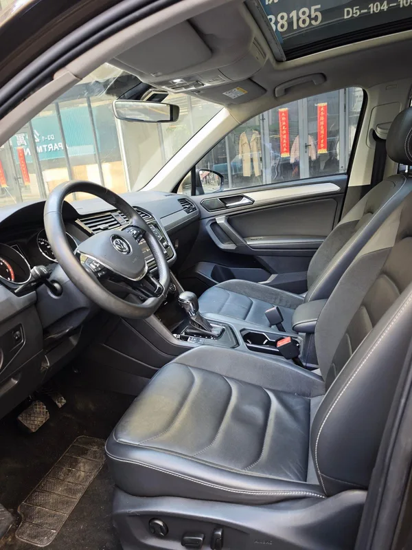Volkswagen Tiguan L 2018 330TSI Automatic Two-Drive Deluxe Edition exterior photo 5 Volkswagen Tiguan L 2018 330TSI Automatic Two-Drive Deluxe Edition exterior photo 5