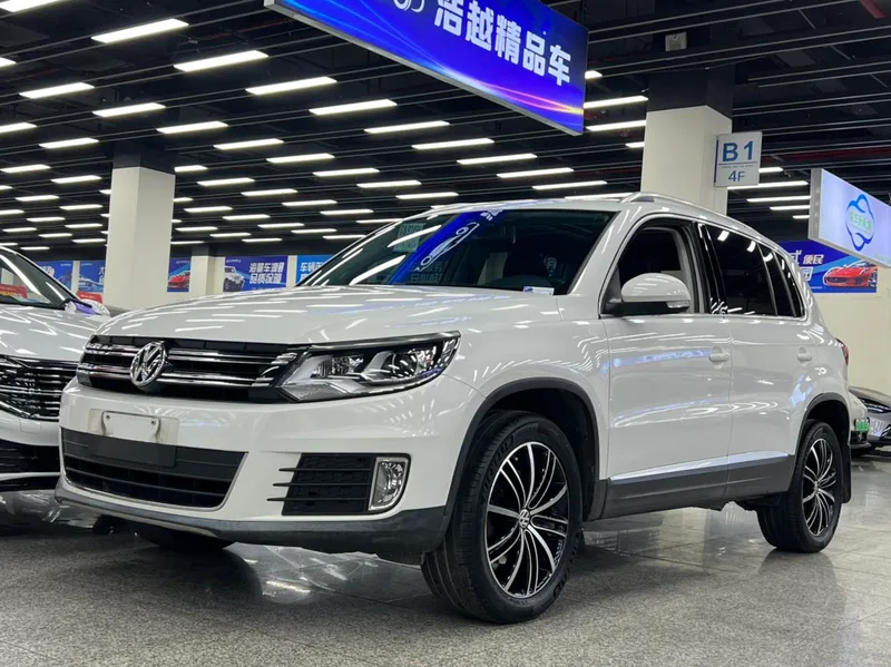 Volkswagen Tiguan 2015 1.8TSI Version confort automatique à deux roues motrices extérieur photo 1 Volkswagen Tiguan 2015 1.8TSI Version confort automatique à deux roues motrices extérieur photo 1