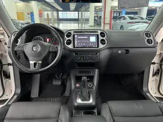 Volkswagen Tiguan 2015 1.8TSI Version confort automatique à deux roues motrices extérieur photo 7 Volkswagen Tiguan 2015 1.8TSI Version confort automatique à deux roues motrices extérieur photo 7