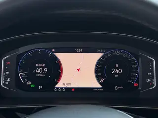 Volkswagen Passat 2021 330TSI Luxury Edition interior photo 7 Volkswagen Passat 2021 330TSI Luxury Edition interior photo 7