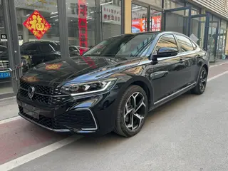 Volkswagen Passat 2025 Expart 380TSI Version dragon étoilé