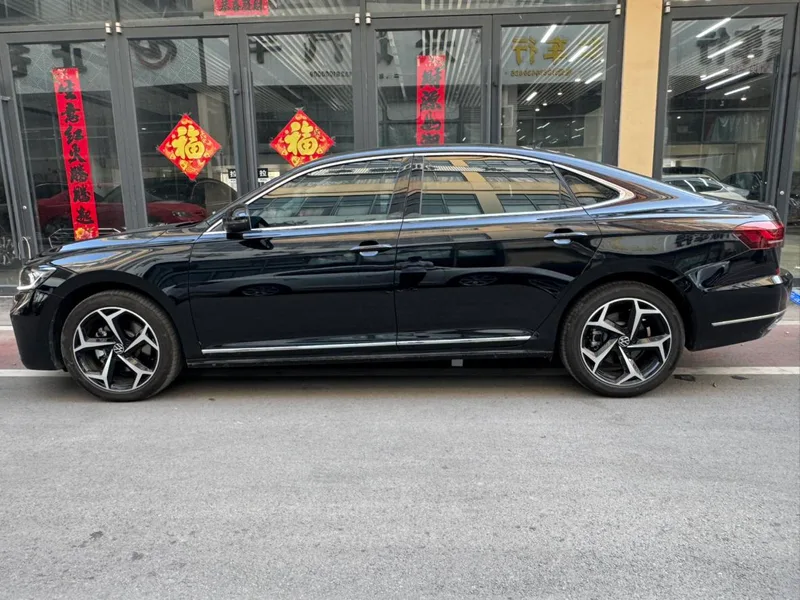 Volkswagen Passat 2025 Expart 380TSI Version dragon étoilé extérieur photo 5 Volkswagen Passat 2025 Expart 380TSI Version dragon étoilé extérieur photo 5