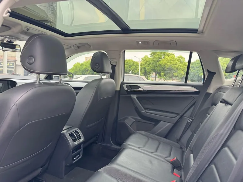 Volkswagen Tayron 2019 Journey Edition 280TSI Two-wheel-drive luxury model Country VI interior photo 9 Volkswagen Tayron 2019 Journey Edition 280TSI Two-wheel-drive luxury model Country VI interior photo 9