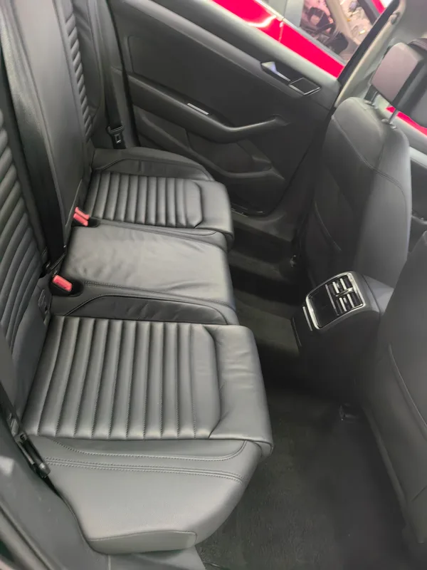 Volkswagen Magotan 2019 330TSI DSG Leading Type Country VI interior photo 17 Volkswagen Magotan 2019 330TSI DSG Leading Type Country VI interior photo 17