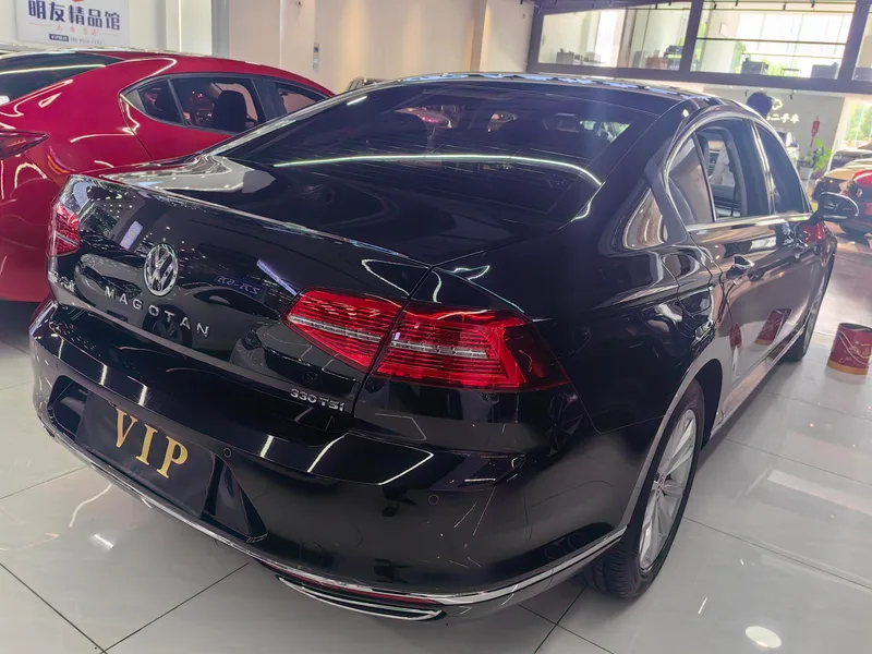 Volkswagen Magotan 2019 330TSI DSG Leading Type Country VI interior photo 19 Volkswagen Magotan 2019 330TSI DSG Leading Type Country VI interior photo 19