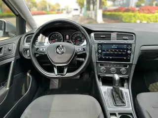 Volkswagen Golf 2019 1.8TSI Travel version interior photo 13 Volkswagen Golf 2019 1.8TSI Travel version interior photo 13