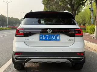 Volkswagen T-Cross 2019 280TSI DSG Comfort Edition interior photo 18 Volkswagen T-Cross 2019 280TSI DSG Comfort Edition interior photo 18