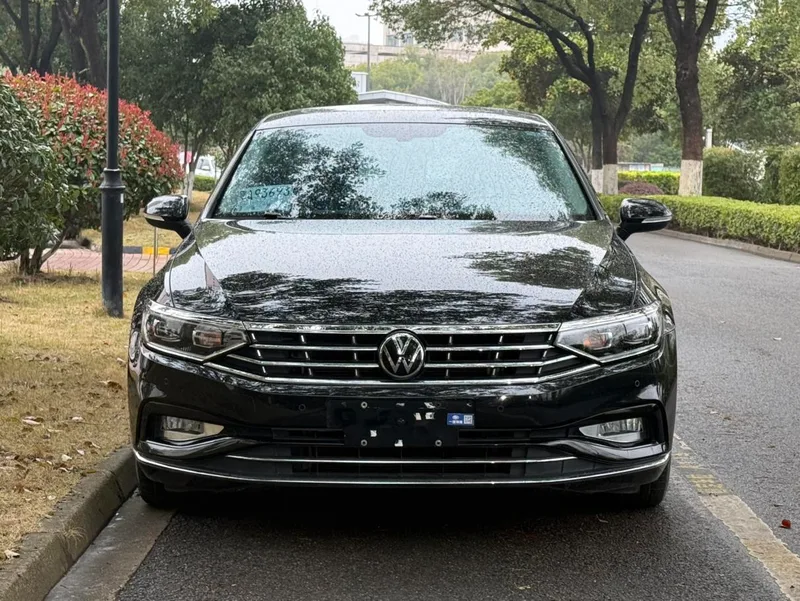 Volkswagen Magotan 2020 330TSI DSG Luxury type exterior photo 2 Volkswagen Magotan 2020 330TSI DSG Luxury type exterior photo 2